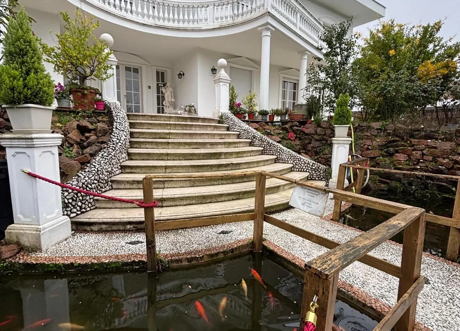 Villa Daniela 雷纳特 住宿加早餐酒店